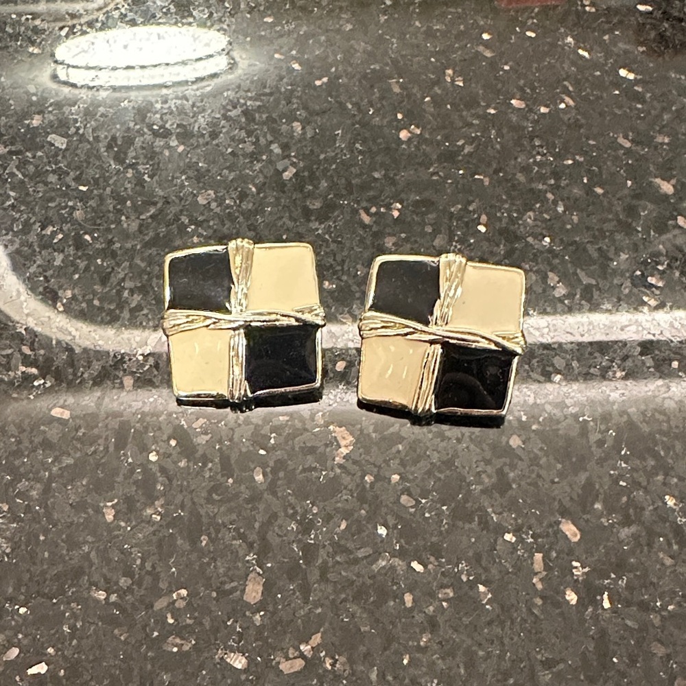 Vintage Gold and Black Square Earrings